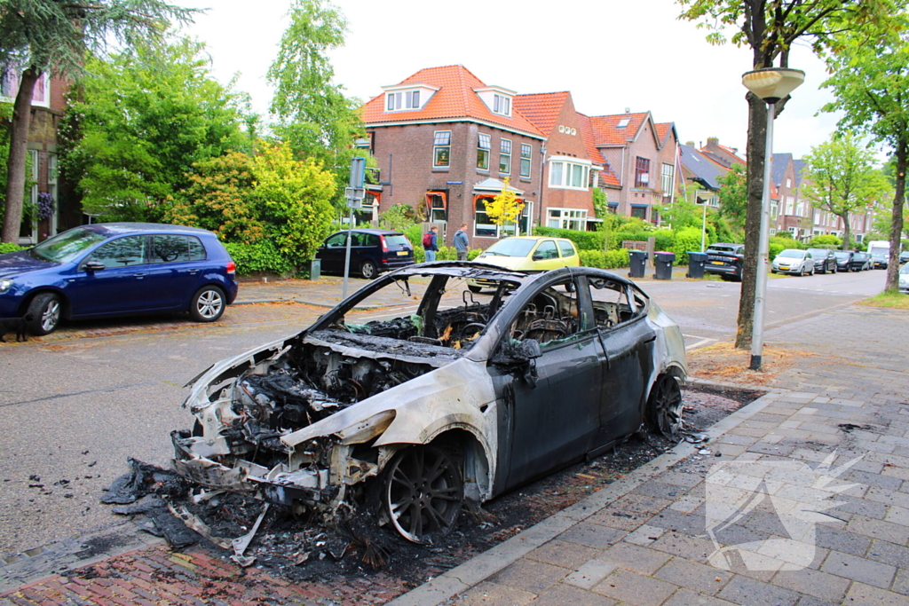 Autobrand vernietigt Tesla