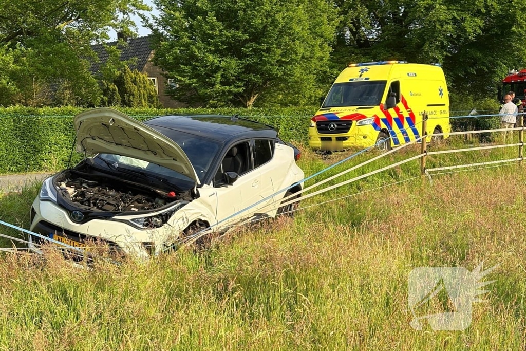 Flinke schades na aanrijding tussen auto's