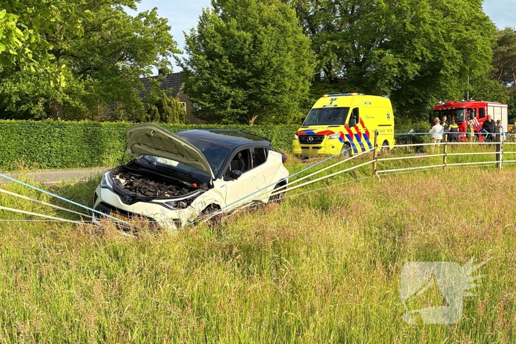 Flinke schades na aanrijding tussen auto's