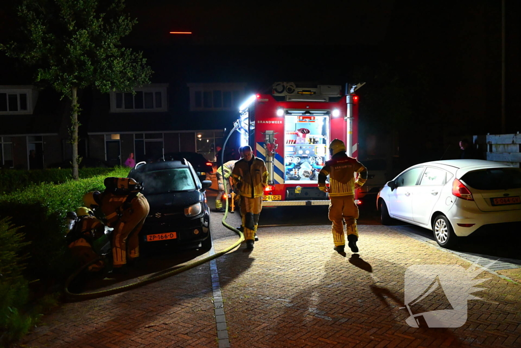 Politie onderzoekt autobrand