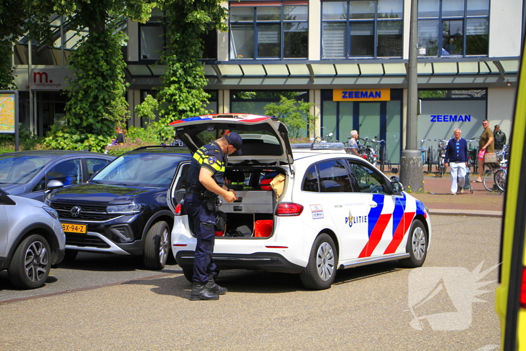 Bestuurder rijdt scootmobiel aan, merkt niks en rijdt door