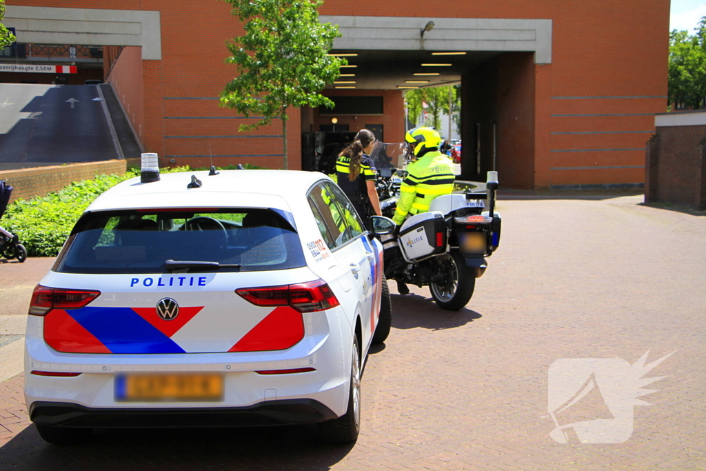 Bestuurder rijdt scootmobiel aan, merkt niks en rijdt door