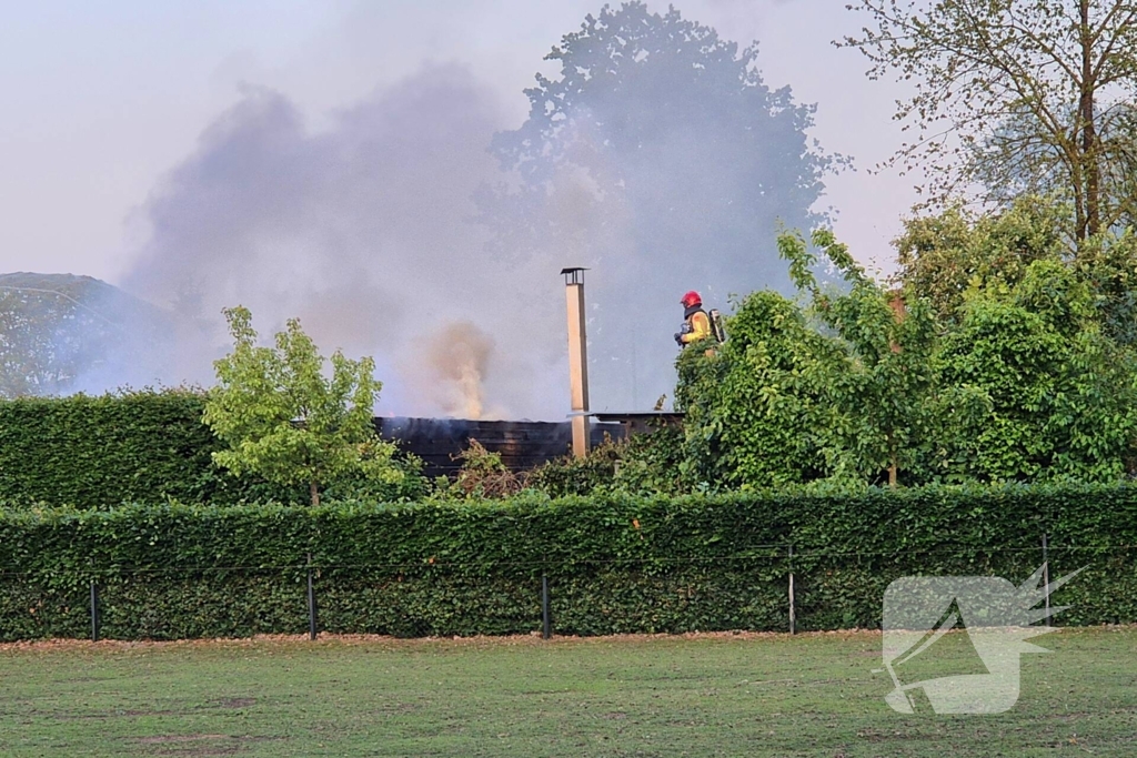 Snel ontwikkelende brand veroorzaakt schade