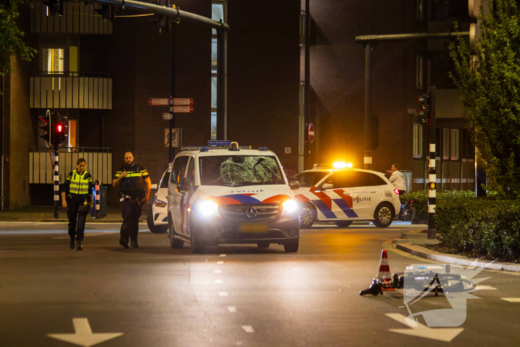 Politie schept fietser tijdens spoedrit
