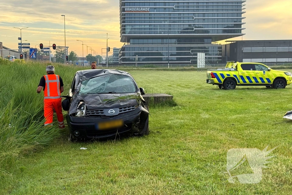 Dronken bestuurder eindigt in sloot na ongeval