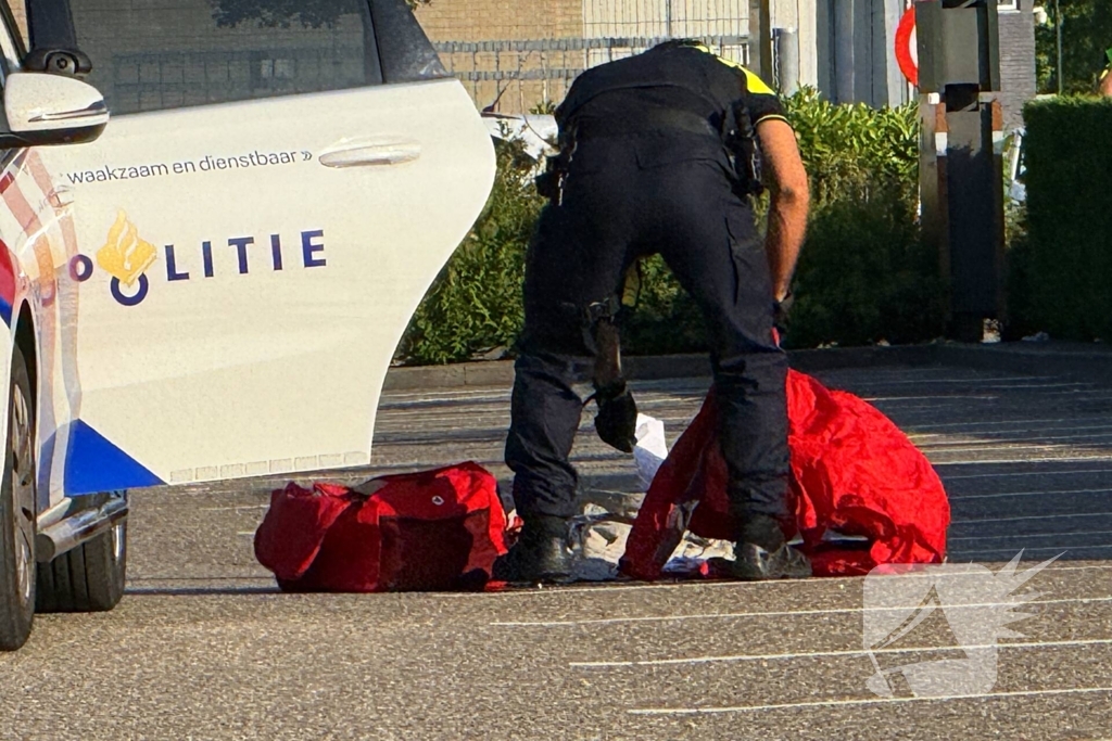 Camouflagekleding en wapen zorgen voor onrust