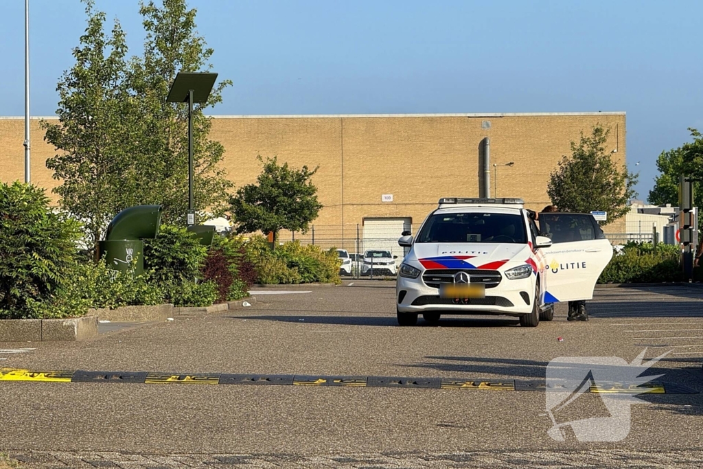 Camouflagekleding en wapen zorgen voor onrust