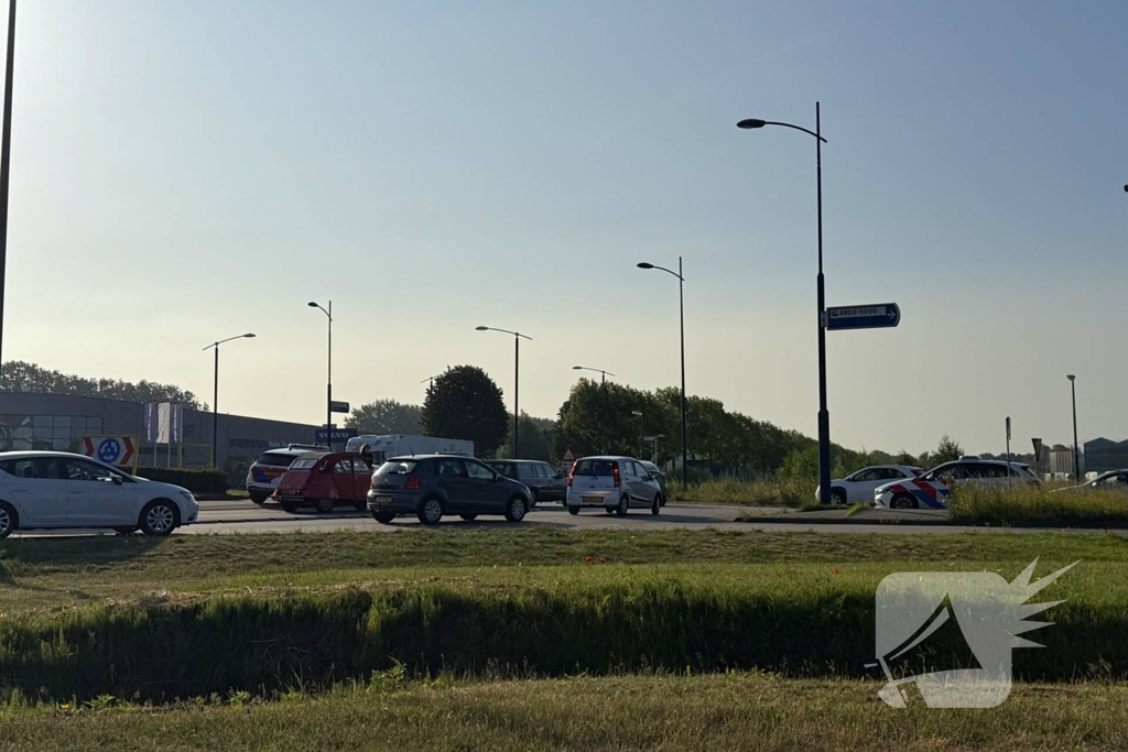 Camouflagekleding en wapen zorgen voor onrust