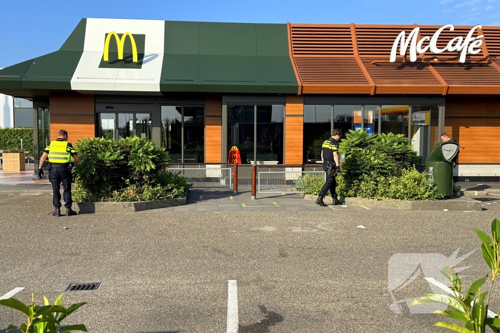 Camouflagekleding en wapen zorgen voor onrust