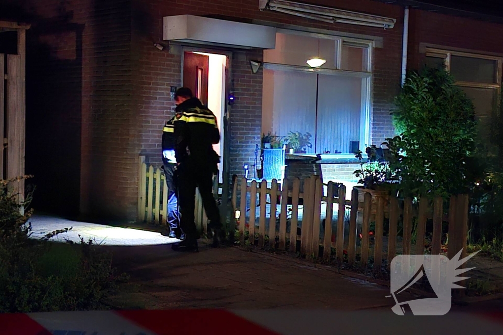 Politie onderzoekt explosie nabij woning