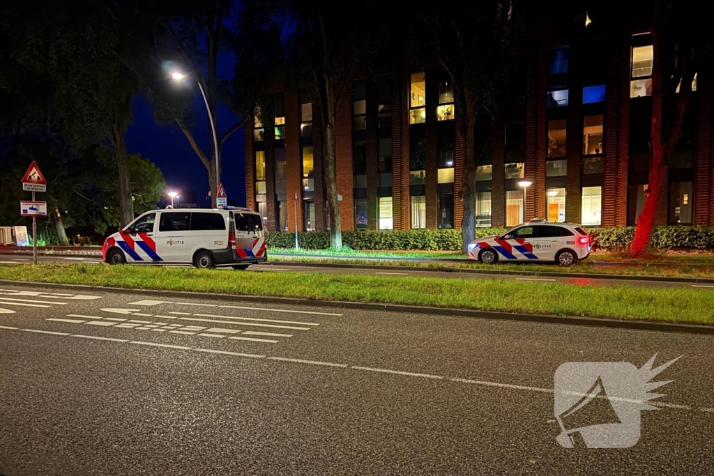 Agent gewond bij incident in kliniek, verdachte aangehouden