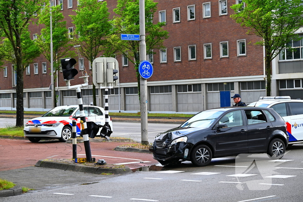 Ongeluk bij kruising met verkeerslicht