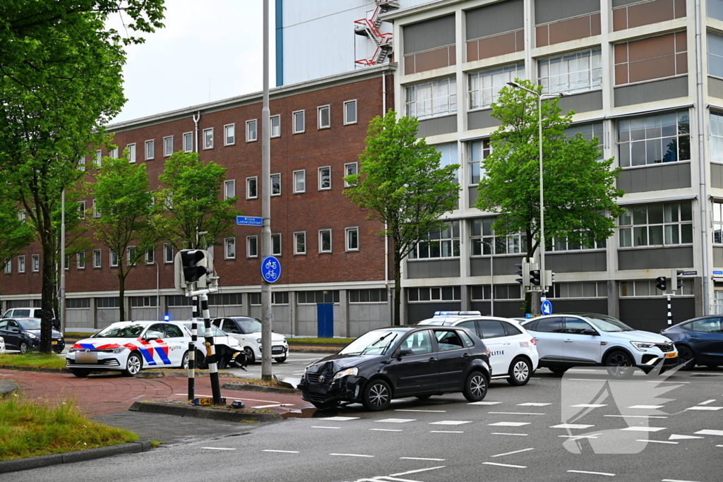 Ongeluk bij kruising met verkeerslicht