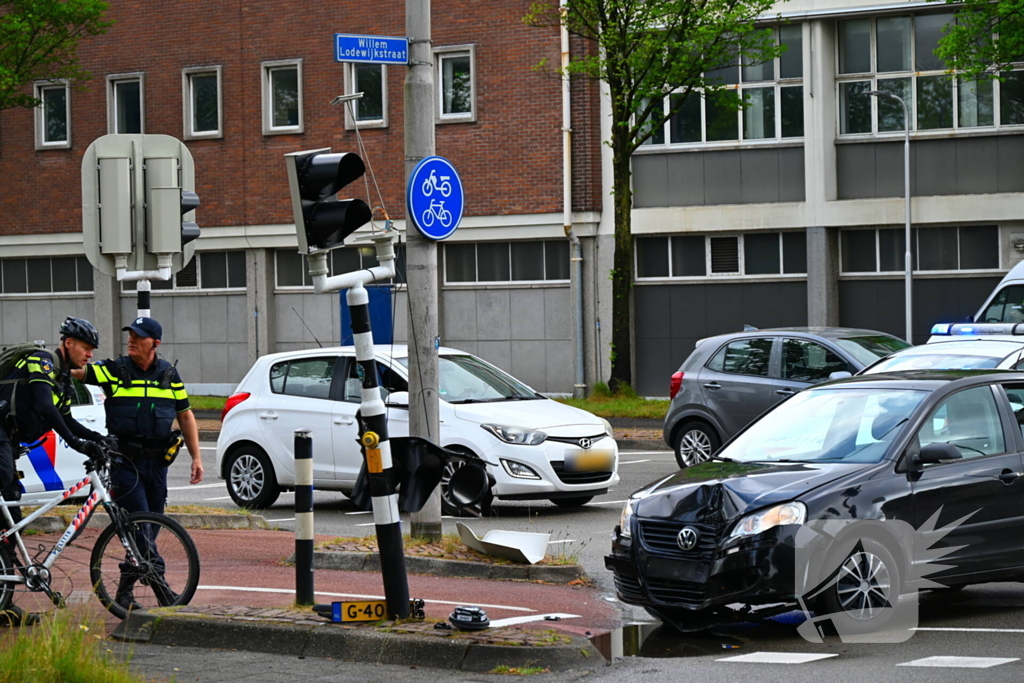 Ongeluk bij kruising met verkeerslicht