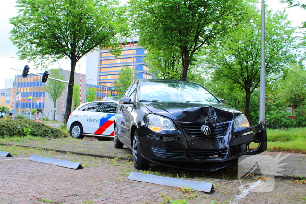 Ongeluk bij kruising met verkeerslicht