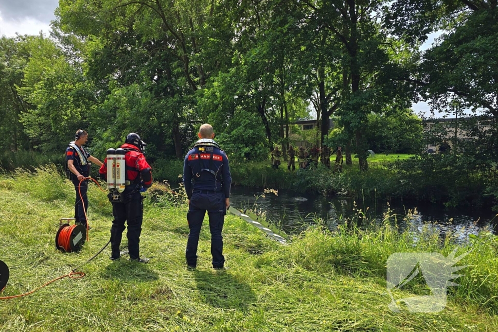 Hulpdiensten speuren naar mogelijke drenkeling