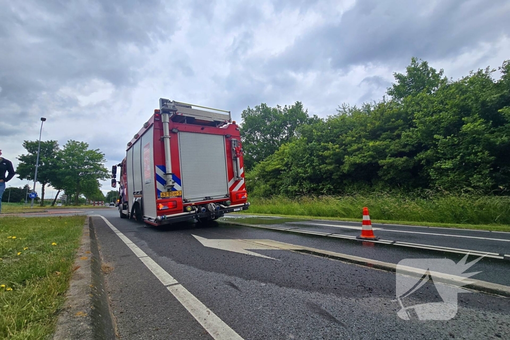 Brandweerwagen verliest wielen tijdens spoed