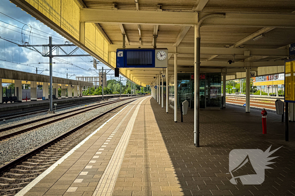 Landelijke NS staking zorgt voor gestrande reizigers en toeristen