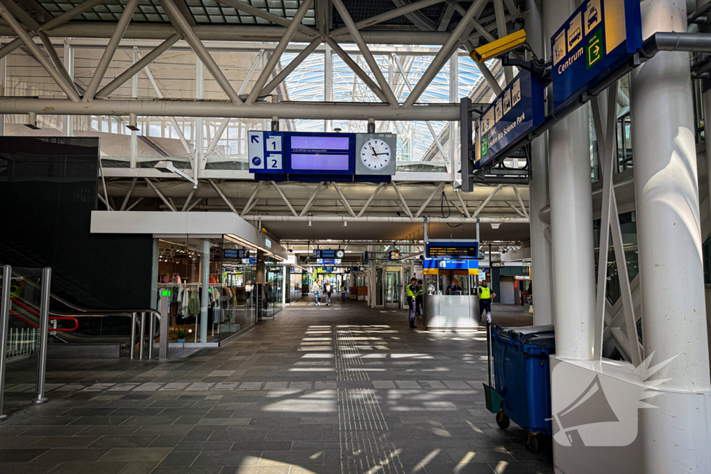 Landelijke NS staking zorgt voor gestrande reizigers en toeristen