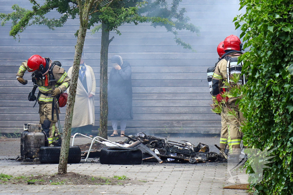 Brand in tuinschuur leidt tot evacuatie omwonenden