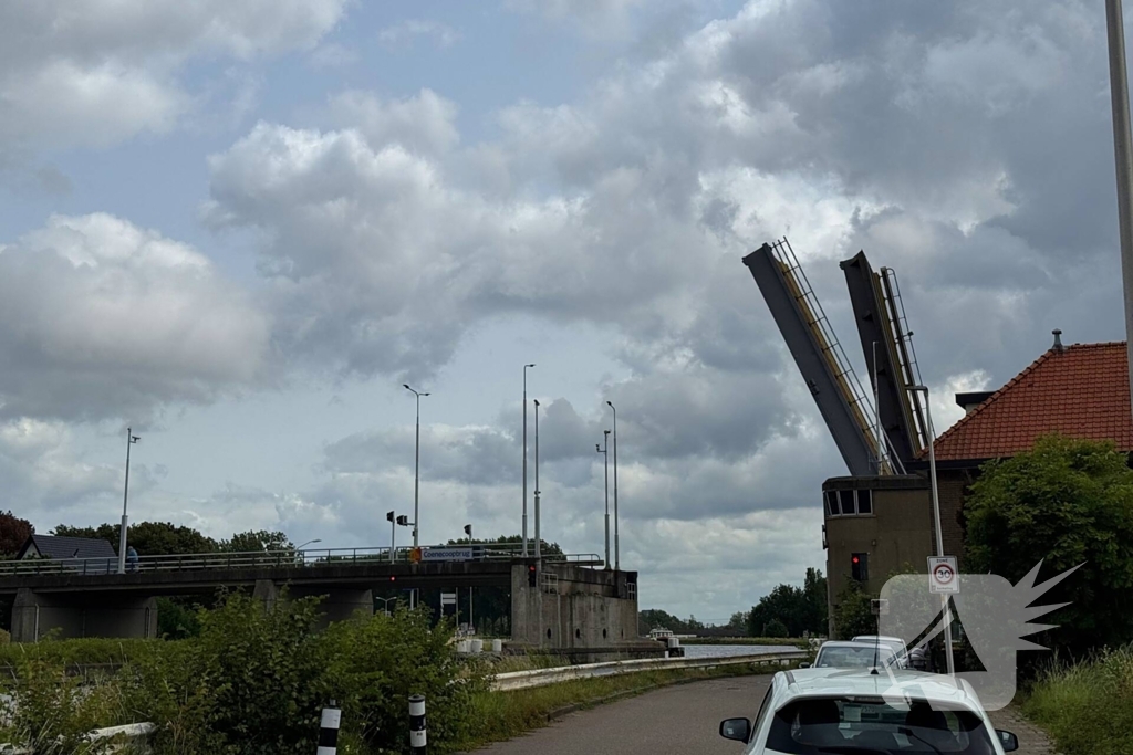 Technische storing in brug zorgt voor verkeershinder