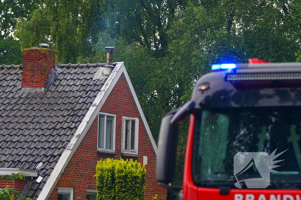 Weg dicht vanwege schoorsteenbrand