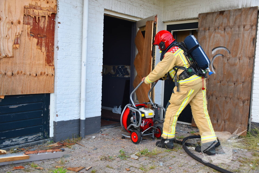 Brandweer blust brand in horecapand