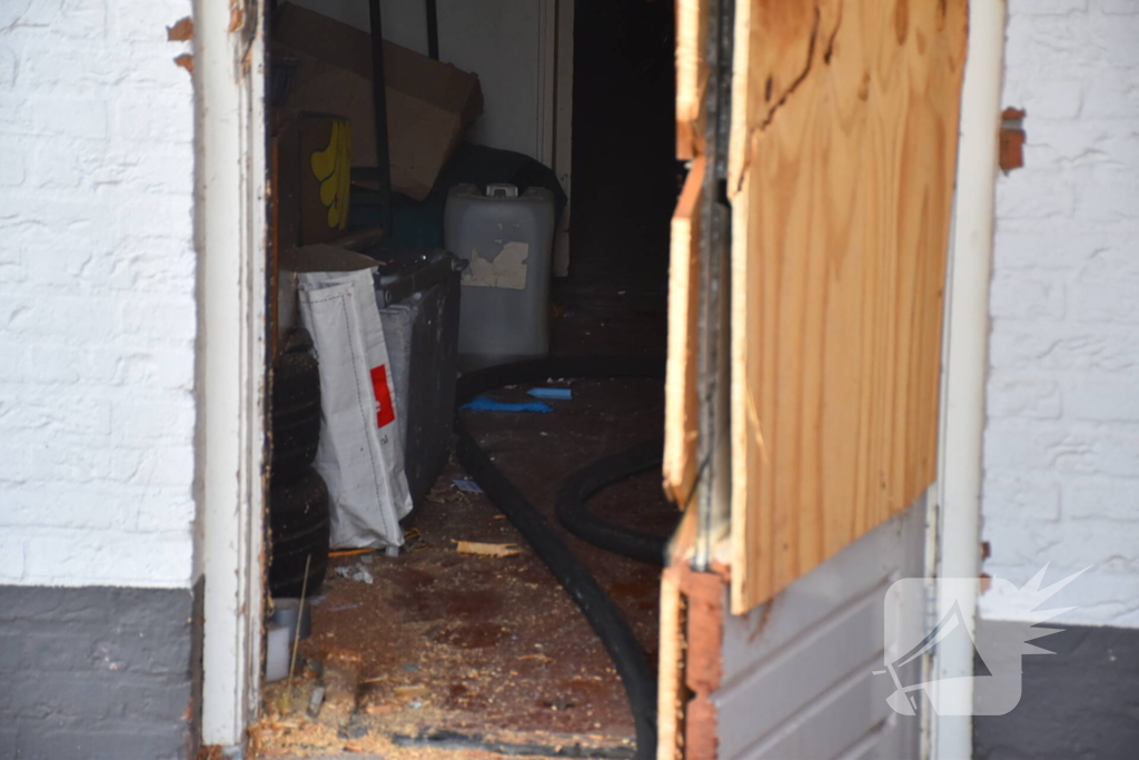 Brandweer blust brand in horecapand