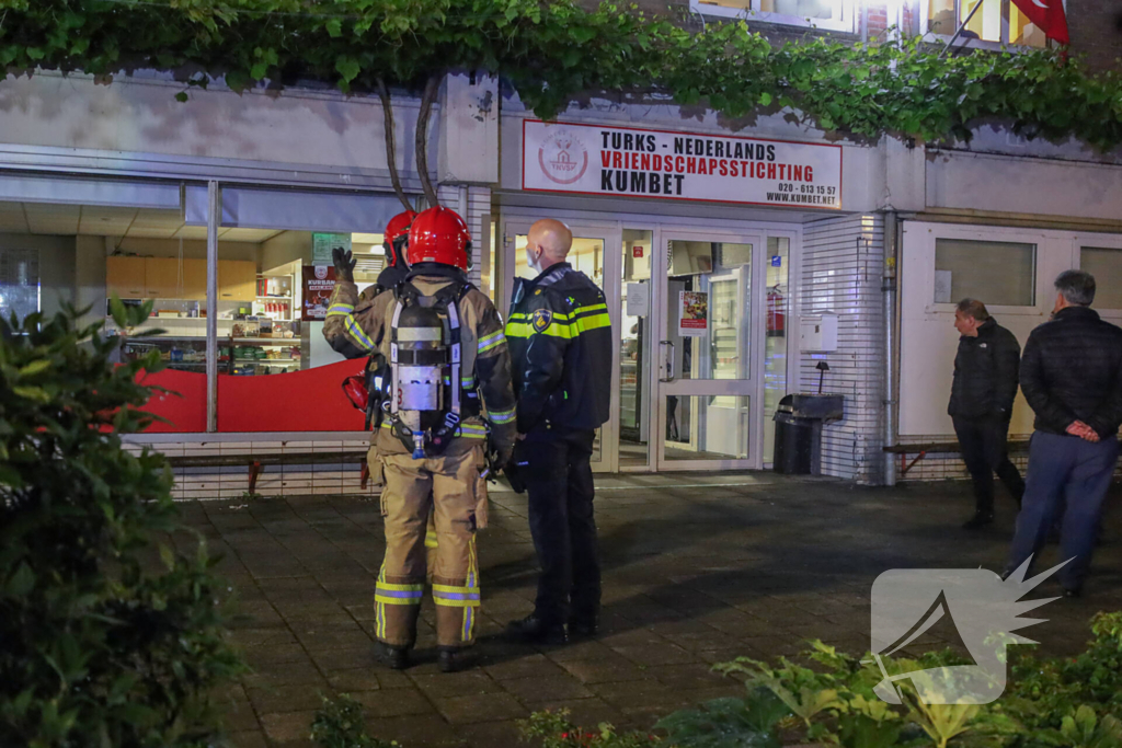 Bewoners geëvacueerd na brand in flatgebouw