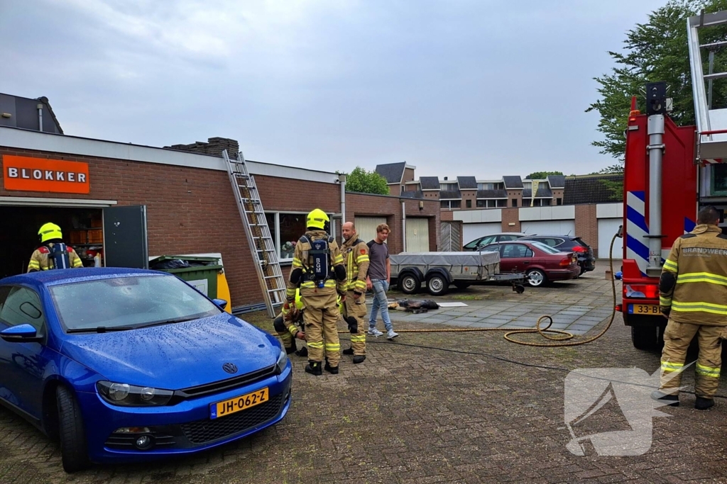 Brand in magazijn van huishoudwinkel
