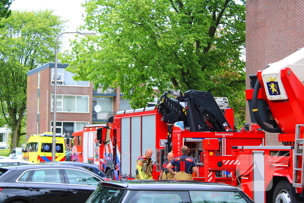 Brandweer zet zwaar materieel in voor hulpverlening