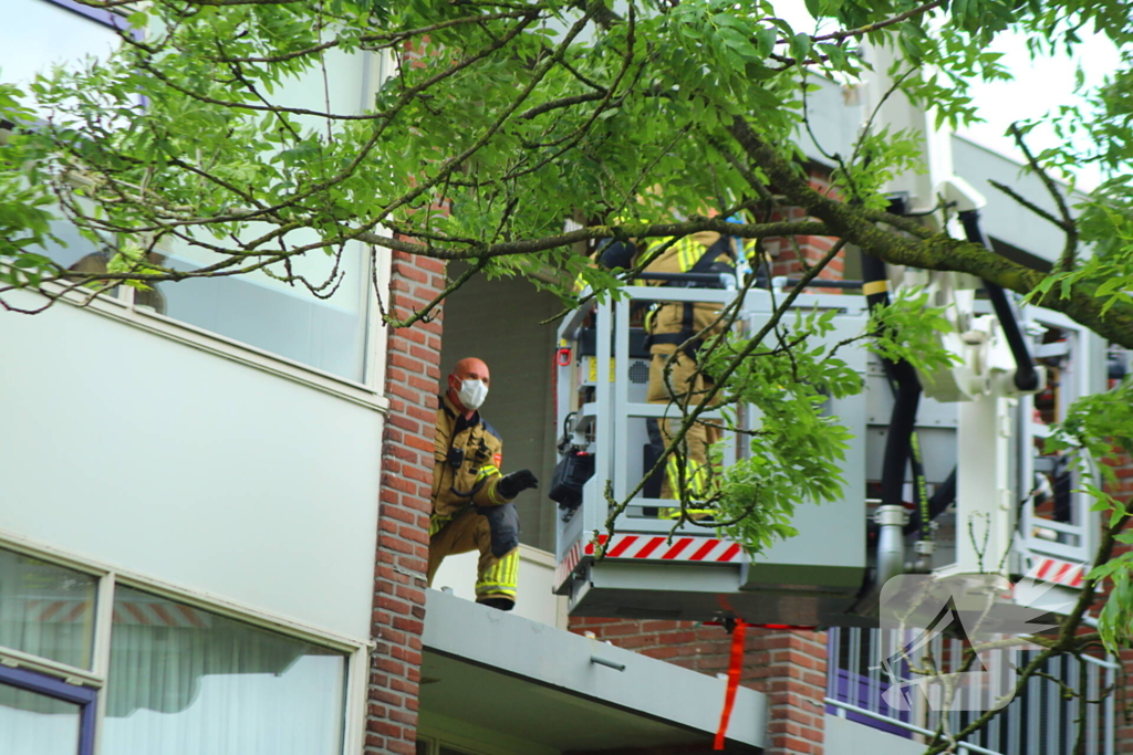 Brandweer zet zwaar materieel in voor hulpverlening