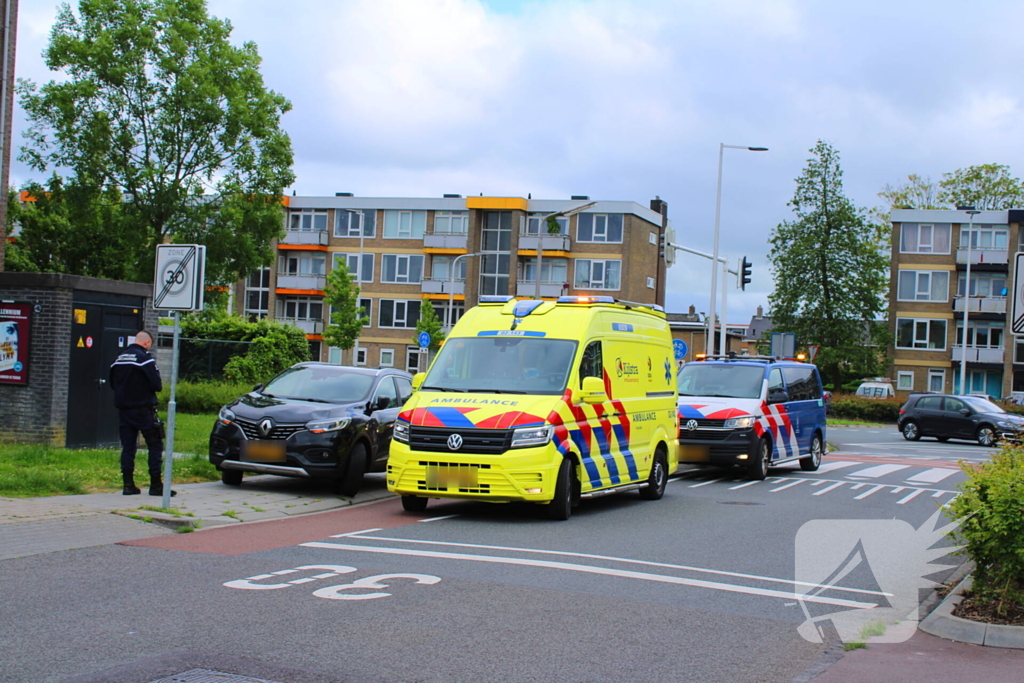 Fietser gewond bij botsing met auto
