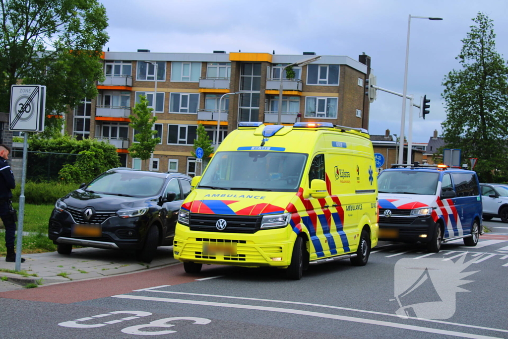 Fietser gewond bij botsing met auto