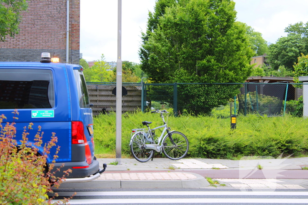 Fietser gewond bij botsing met auto