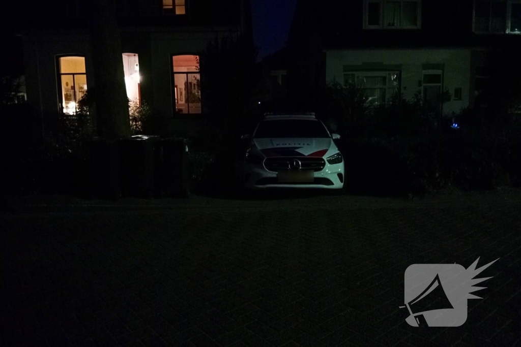 Politie doet onderzoek naar explosie bij woning