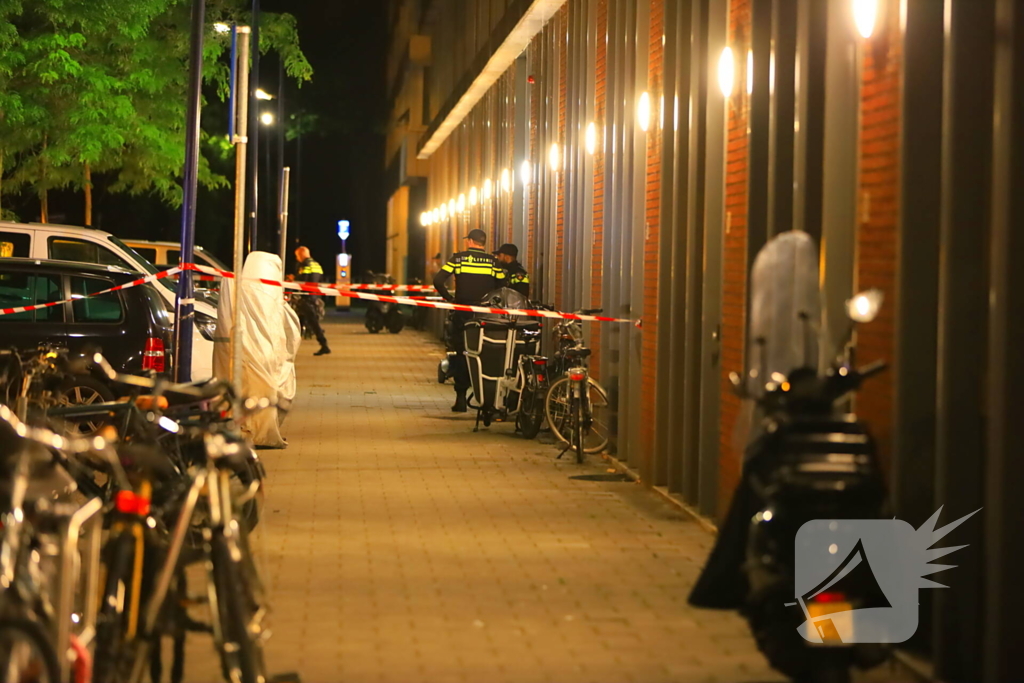 Schietincident laat kogelinslagen achter op flatgebouw