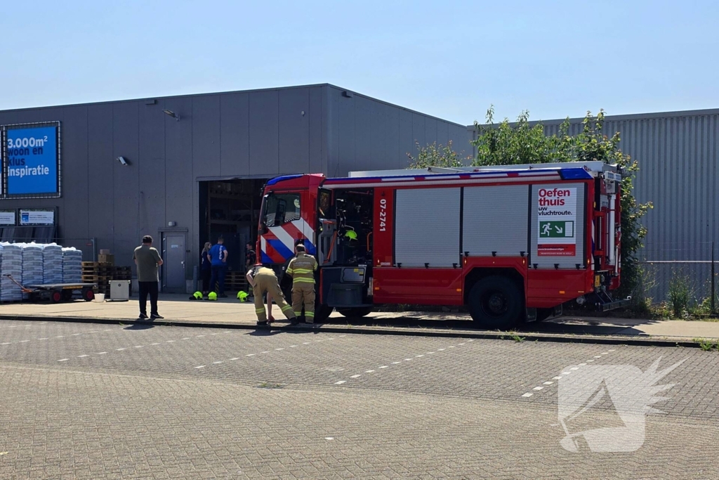 Magazijnbrand snel onder controle