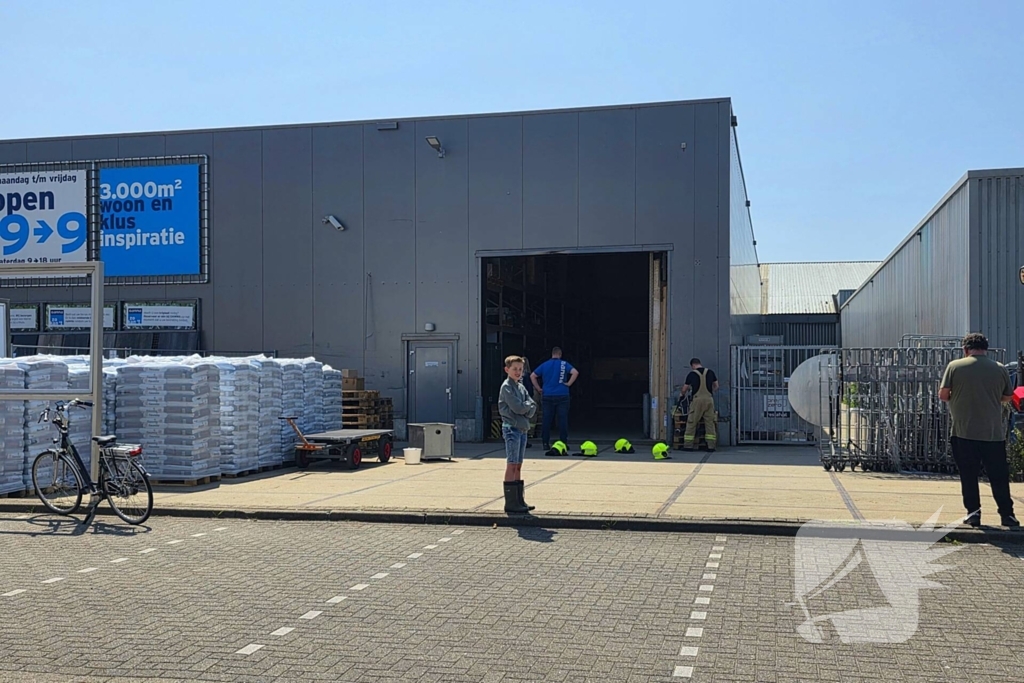 Magazijnbrand snel onder controle
