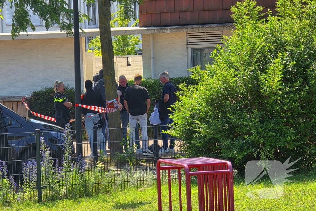 Politieafzetting bij woning