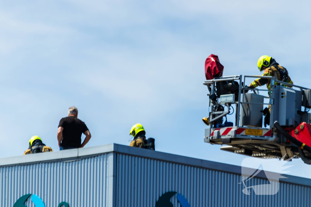 Kastbrand op dak snel geblust