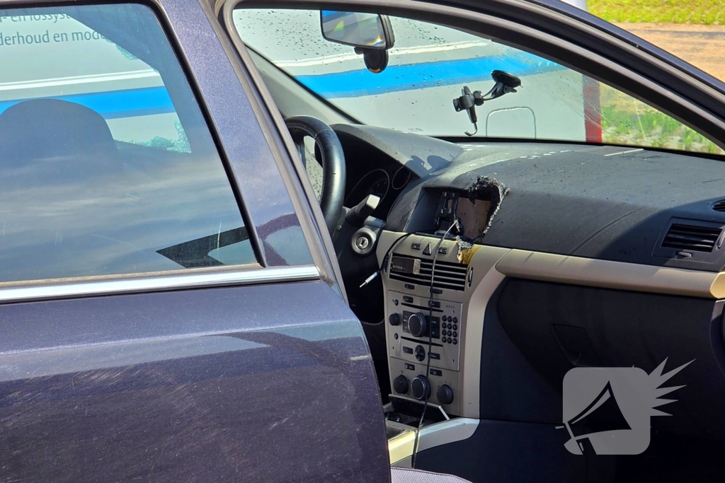 Autobrand door oververhitte powerbank