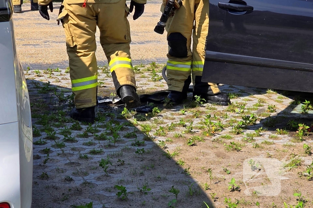 Autobrand door oververhitte powerbank