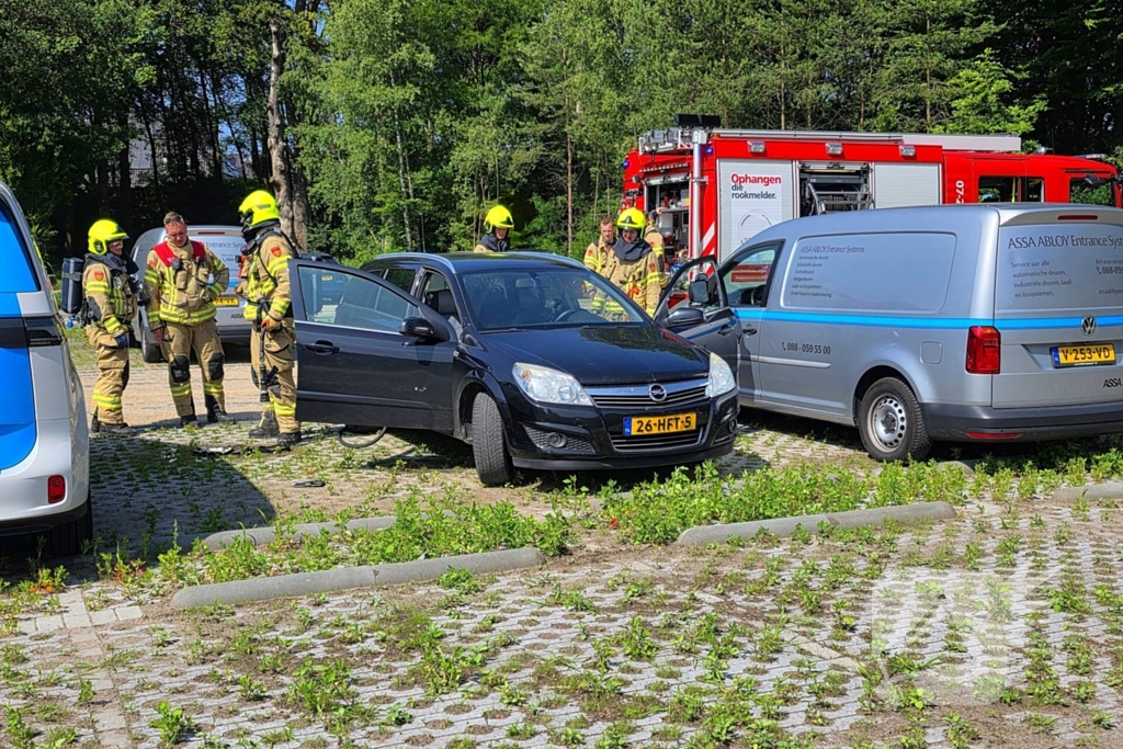 Autobrand door oververhitte powerbank