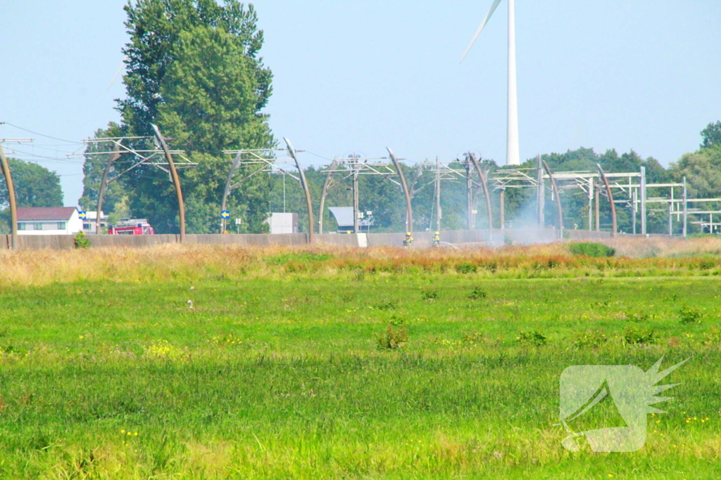 Bermbrand legt treinverkeer stil