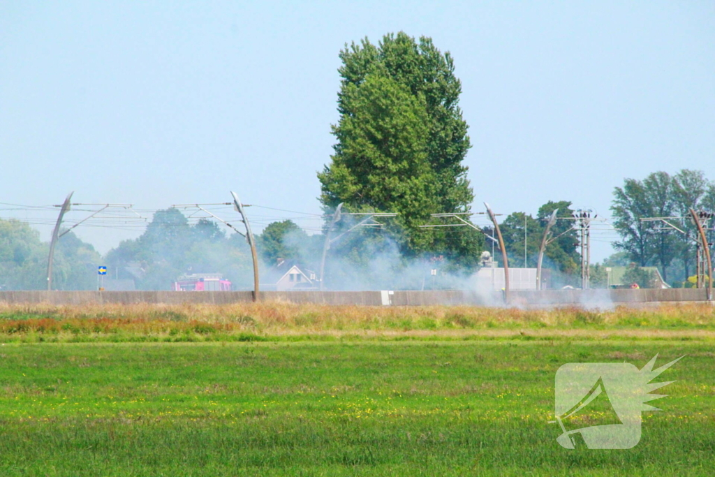 Bermbrand legt treinverkeer stil