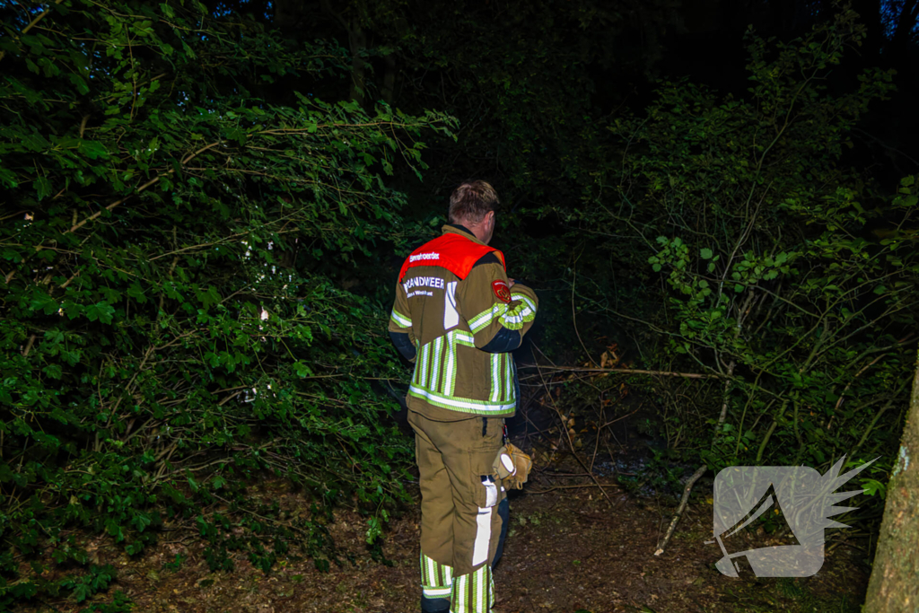 Fatbikers steken buitenbrand aan en ontsnappen