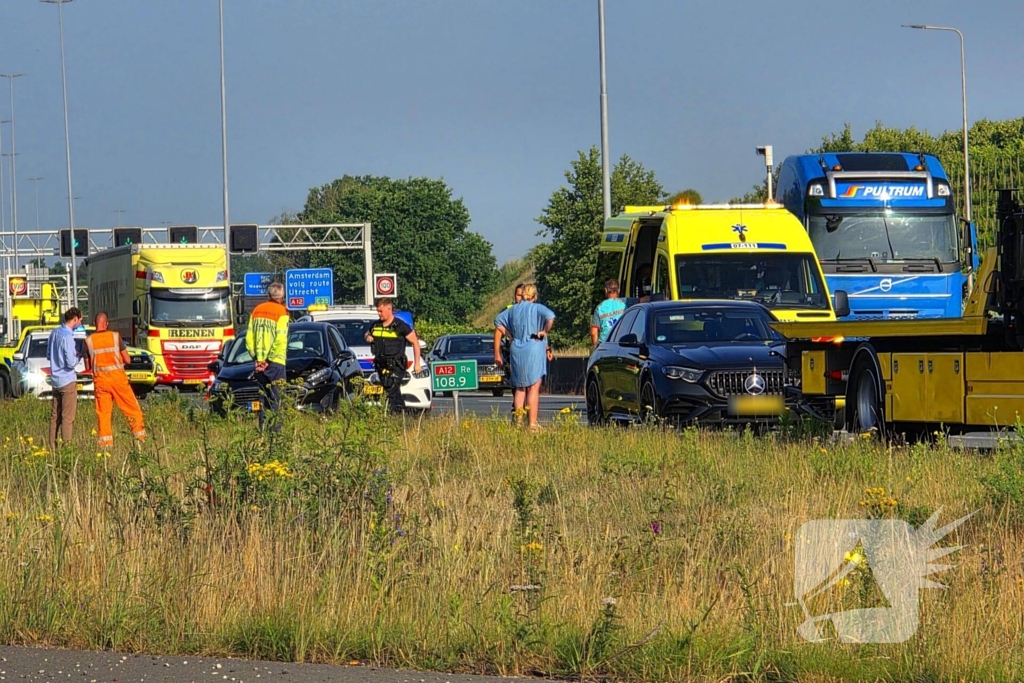 Ongeval met gewonde leidt tot afsluiting rijbaan