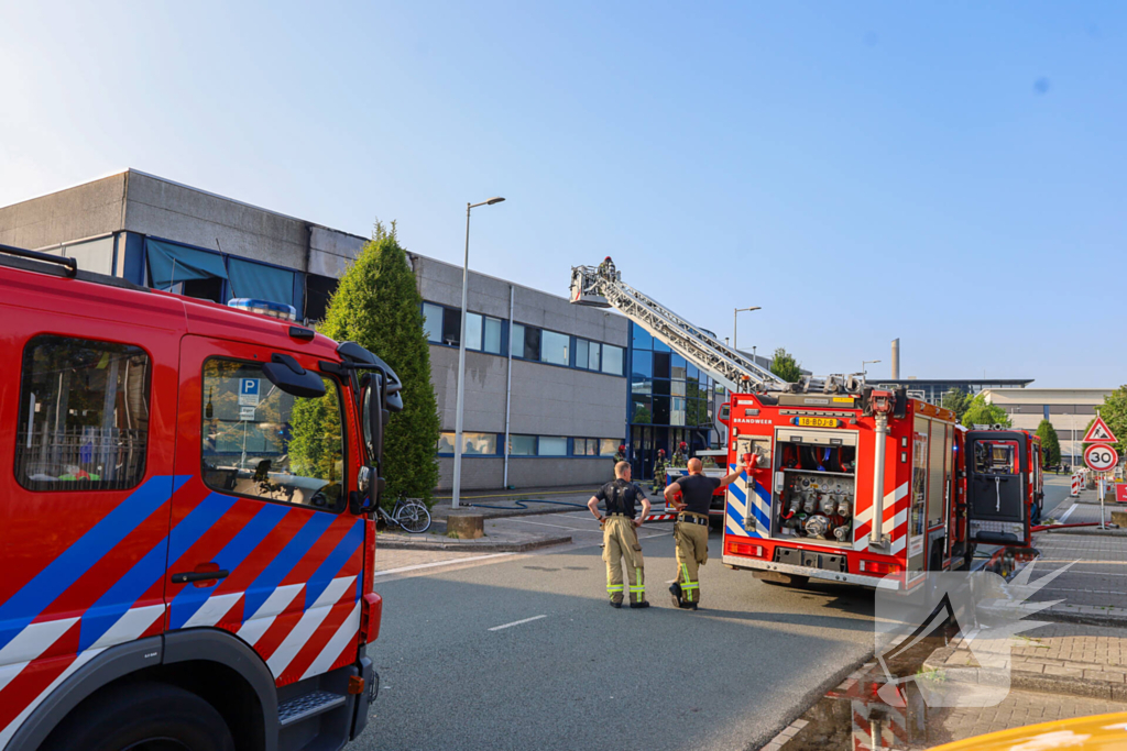 Brand in kantoorpand onder controle