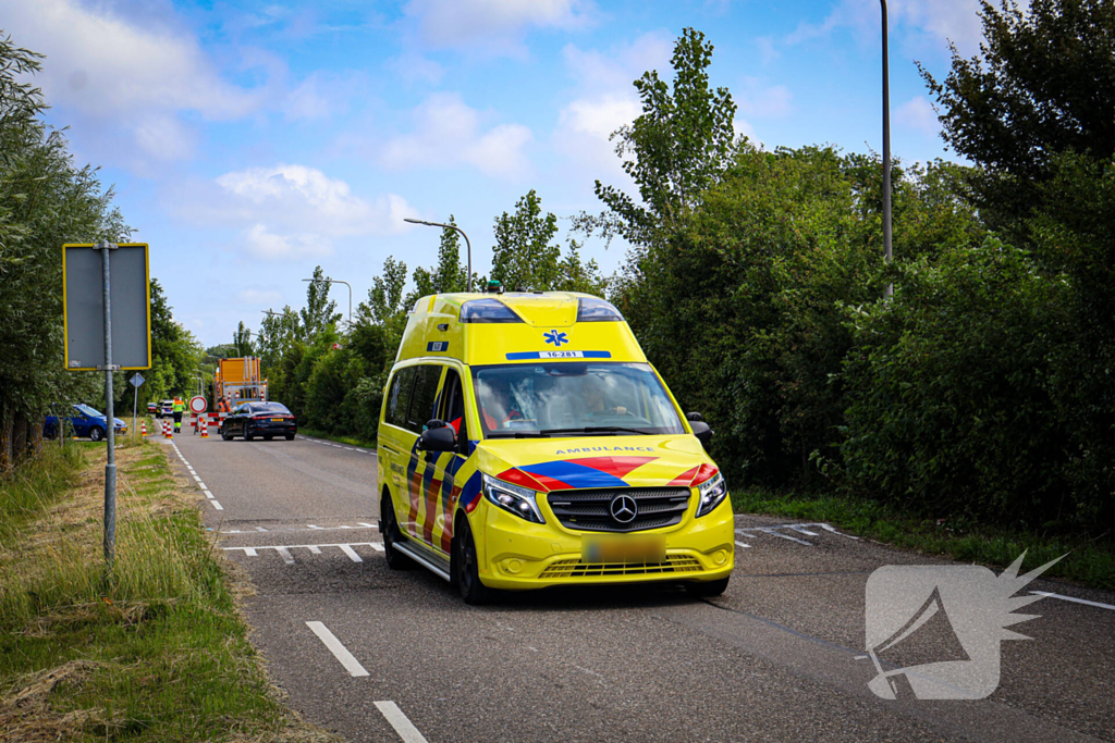 Wielrenner zwaargewond na val, politie doet onderzoek